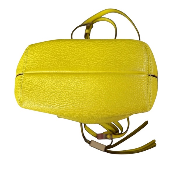 Kate Spade Gray Street Tiny Couper Cubanelle Yellow Drawstring Shoulder Bag - Picture 3 of 6